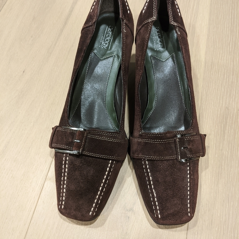 Y2K brown suede square toe heels - Picture 11 of 13